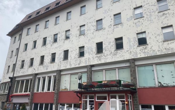 Brenner: Sanierungsbedürftiges Hotel